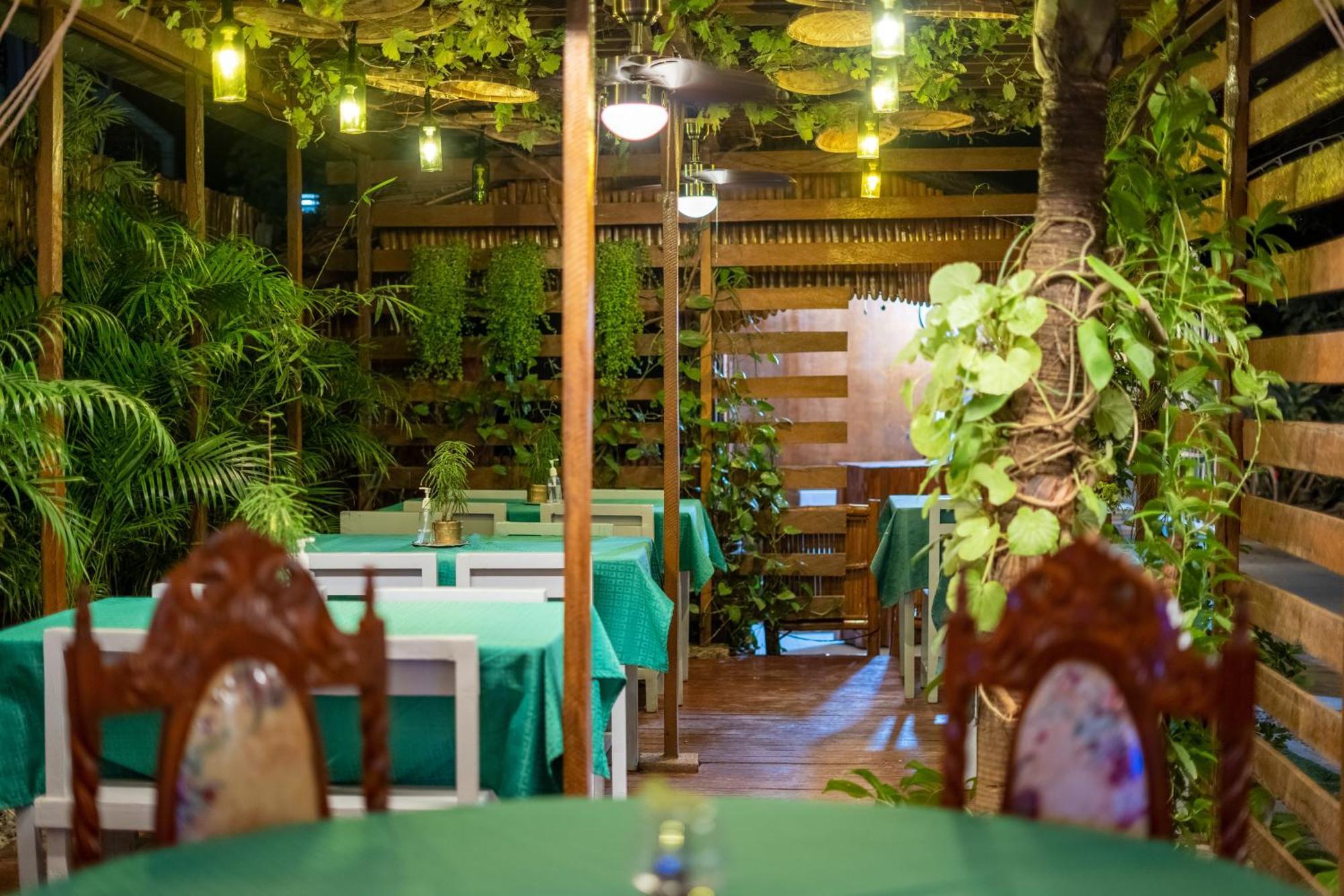 Smak'S Hotel سانتا في المظهر الخارجي الصورة